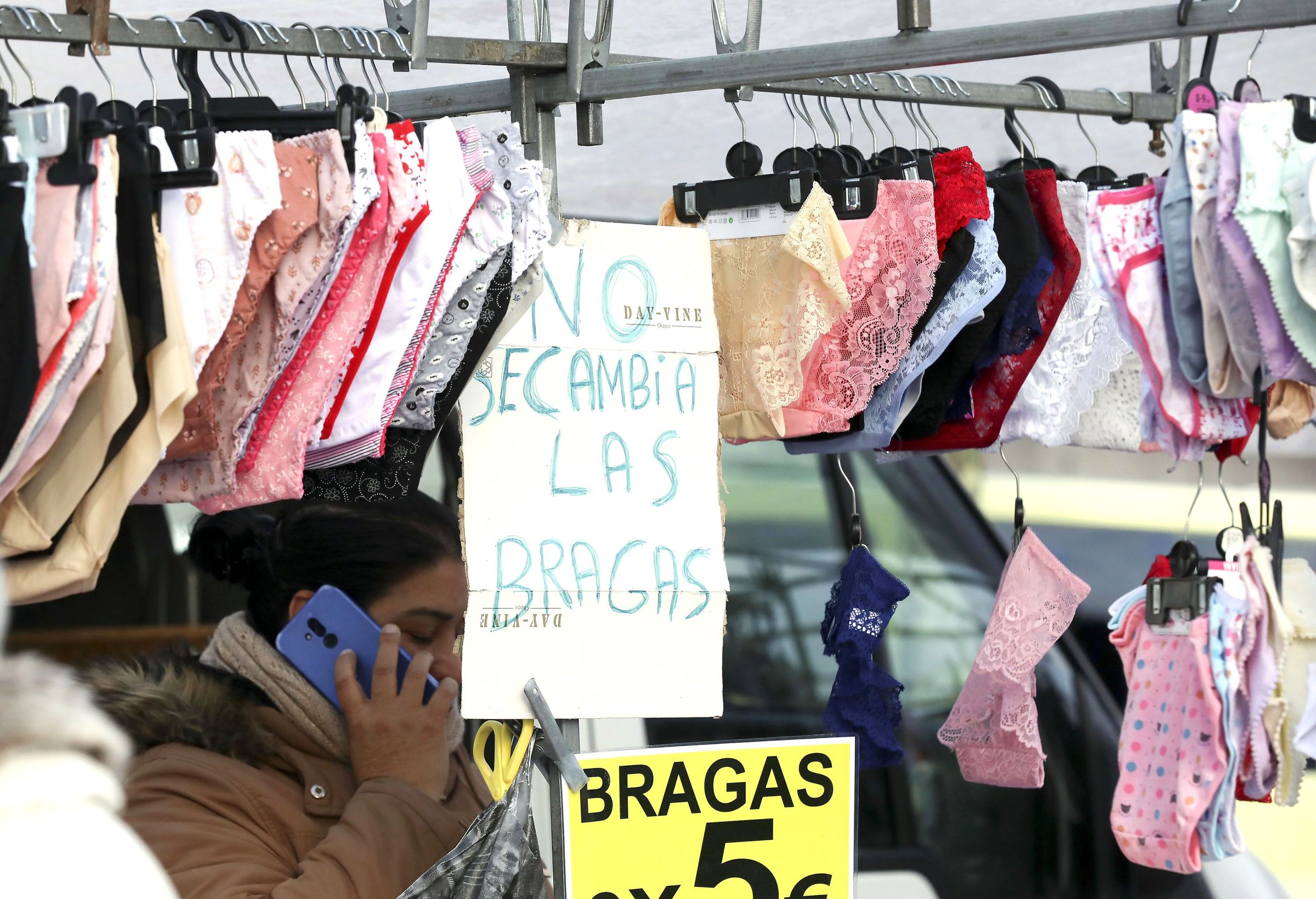 Mercadillo de Salgueiri�os. 25/11/2021
