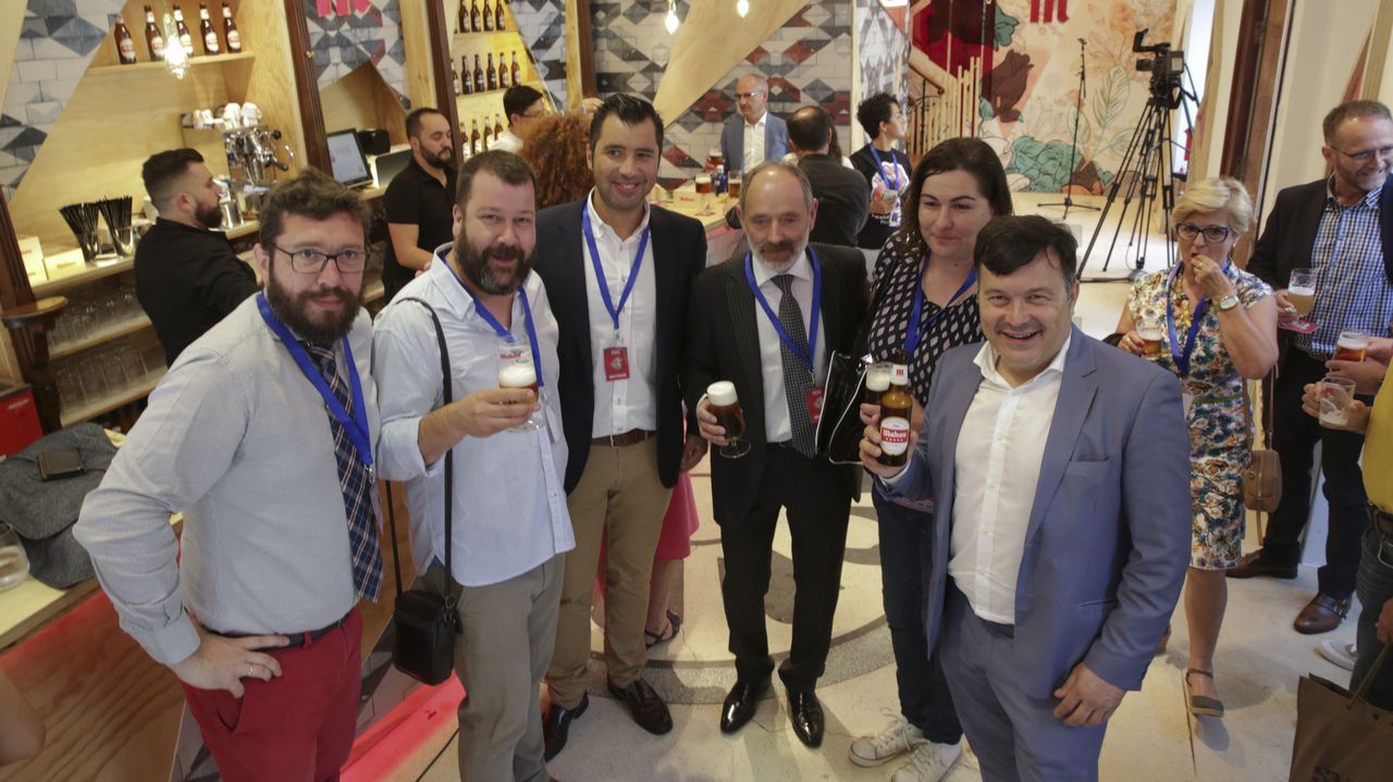 INAUGURACION EN EL EDIFICIO LABASE EL ESPACIO MAHOU