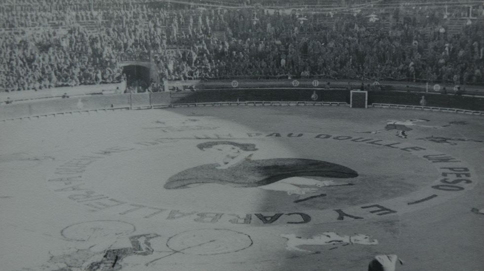 �Ey, carballeira�. Es el �nico testimonio de uso del gallego en el bando nacional. Se lee: �Ey, carballeira. A quen me dea un pau doulle un peso�