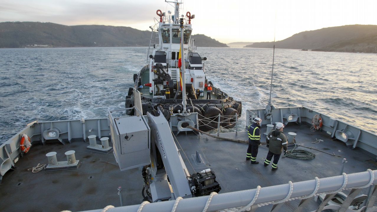Las pruebas del «Furor» comenzaron a primera hora de esta mañana; en el barco viajan 87 personas