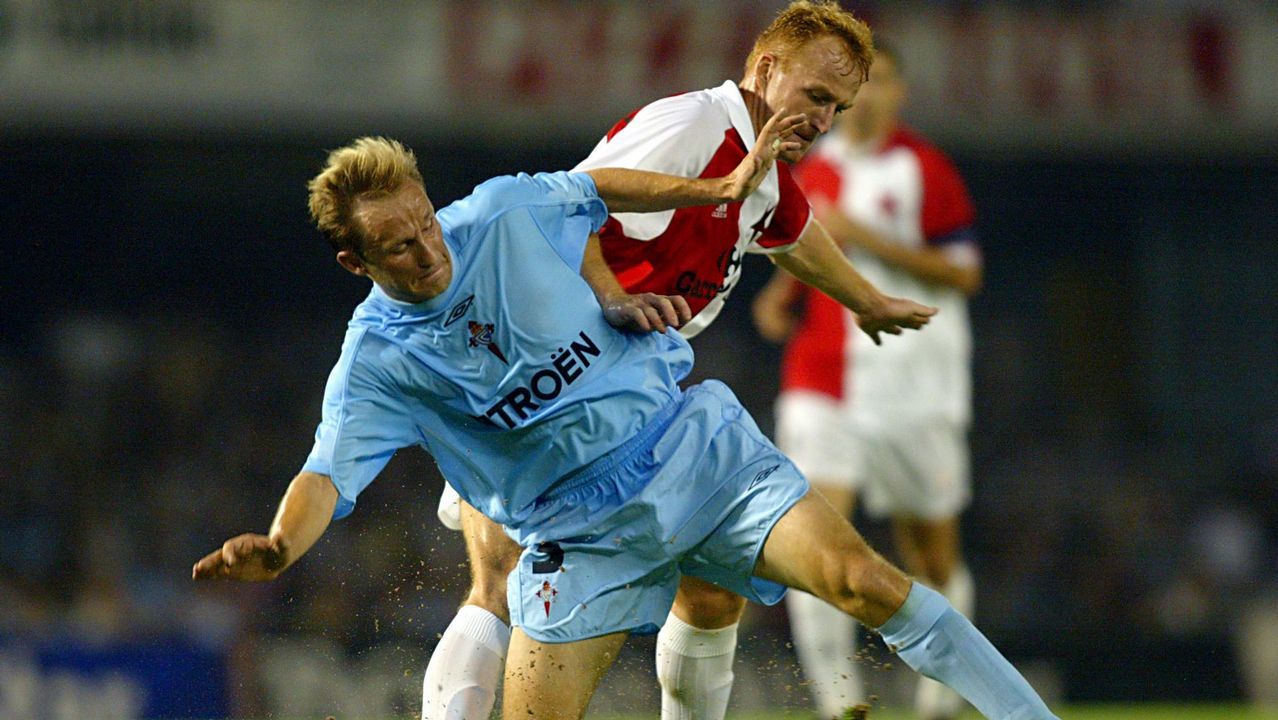 .Debut en Liga de campeones frente al Slavia