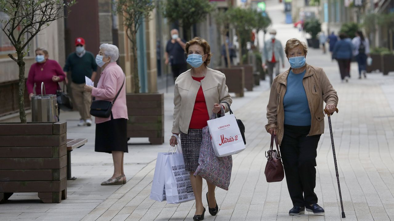 Primer día de uso obligatorio de mascarillas en Barbanza