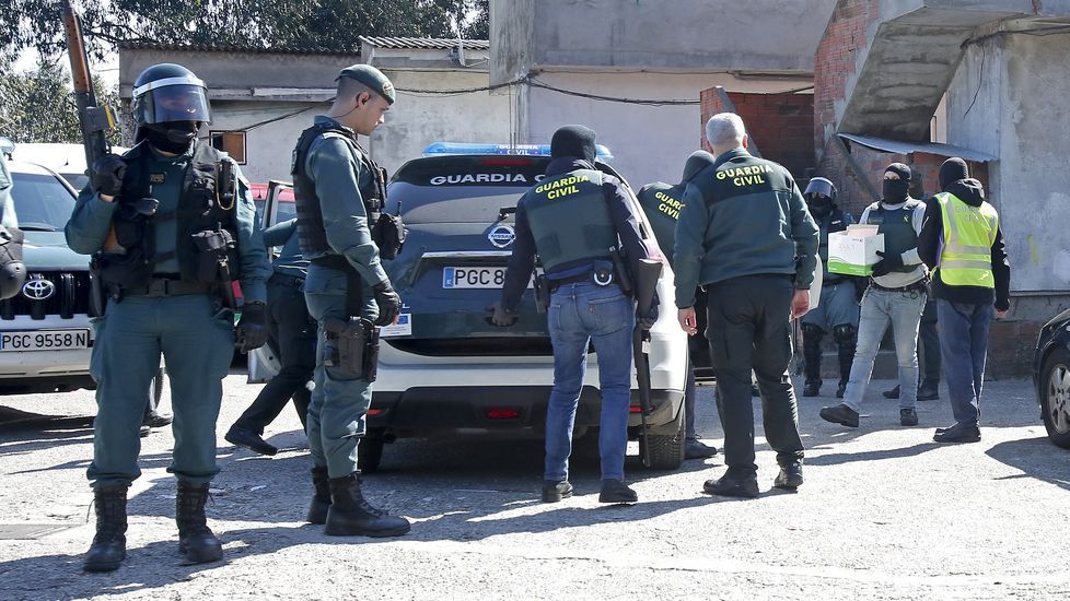 Operación antidroga de la Guardia Civil en el poblado del Vao
