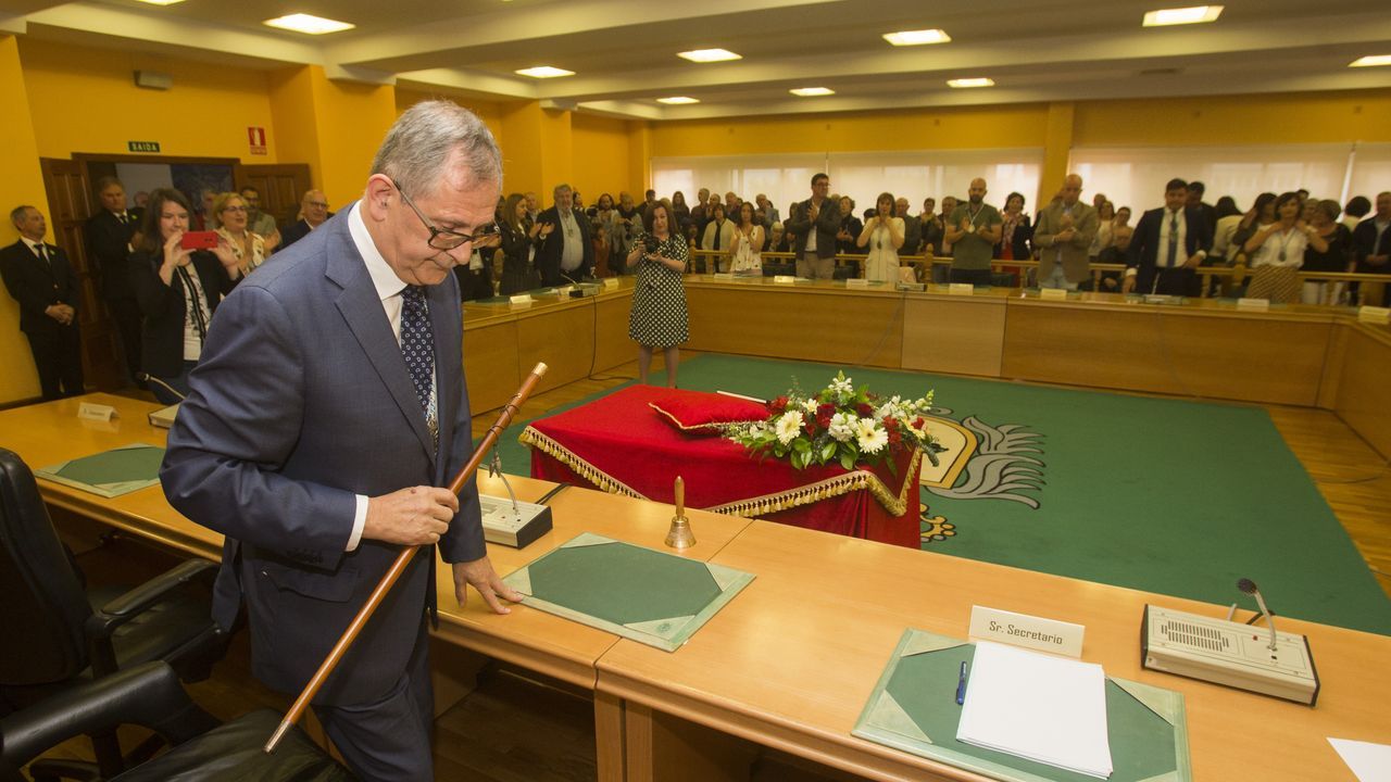 Carballo. Alcalde, Evencio Ferrero (BNG)