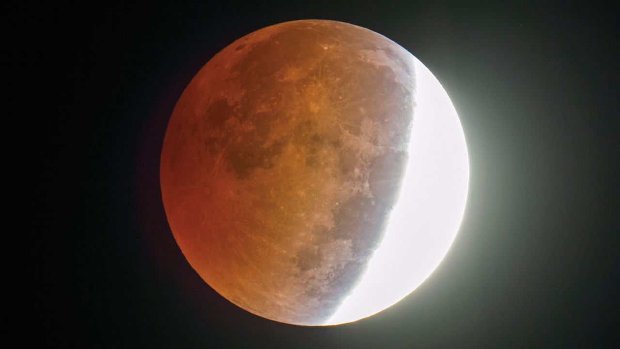 blood moon total lunar eclipse 2022 astrology