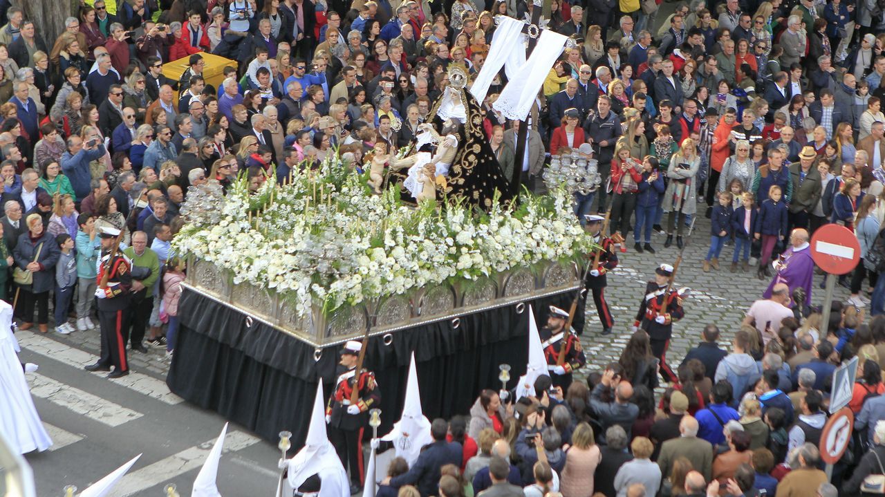 Jueves Santo | Procesión de la Pontificia, Real e Ilustre Cofradía de Nuestra Señora de las Angustias