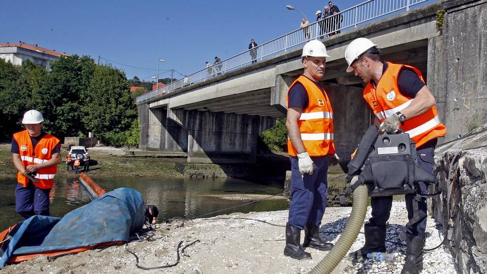 simulacro de activación do Plan de Continxencias por Contaminación Mariña Accidental (Plan CAMGAL)