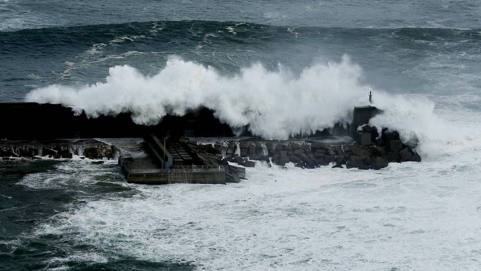 Carballo XXL.Temporal en la playa de A Frouxeira, en Valdoviño