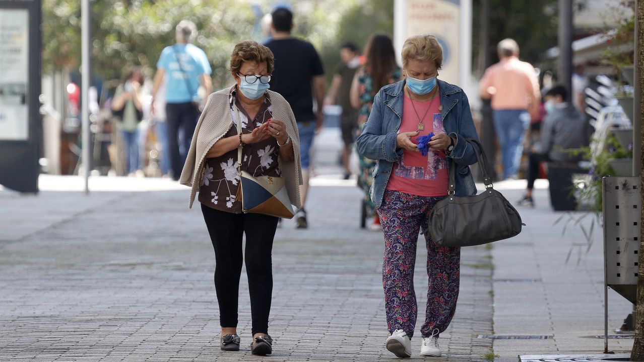 Primer día de uso obligatorio de mascarillas en Barbanza