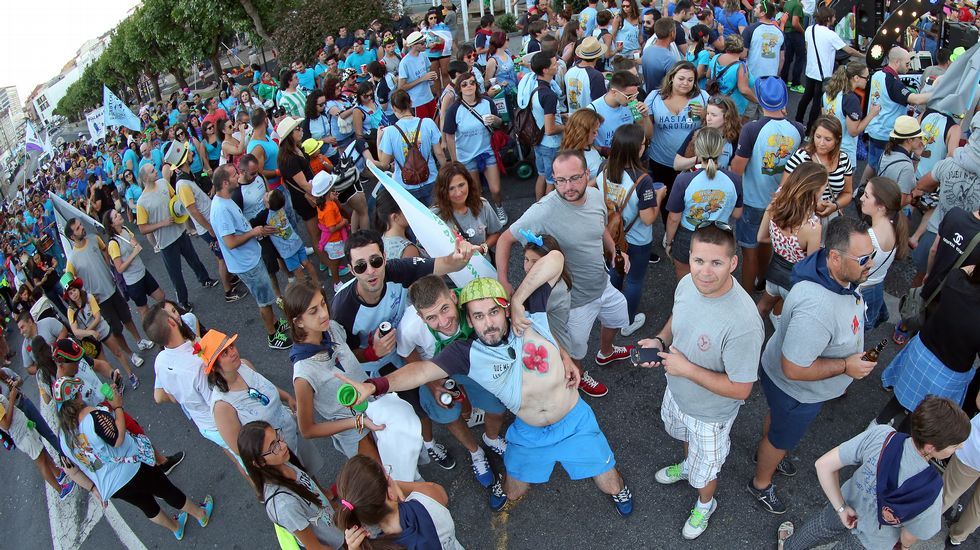 Desfile de peñas da Festa da Dorna 2016