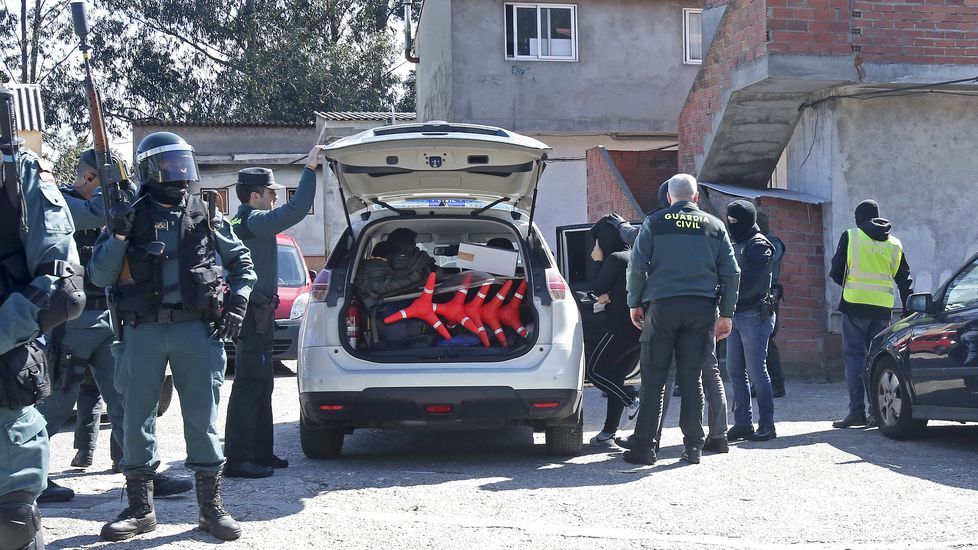 Operación antidroga de la Guardia Civil en el poblado del Vao