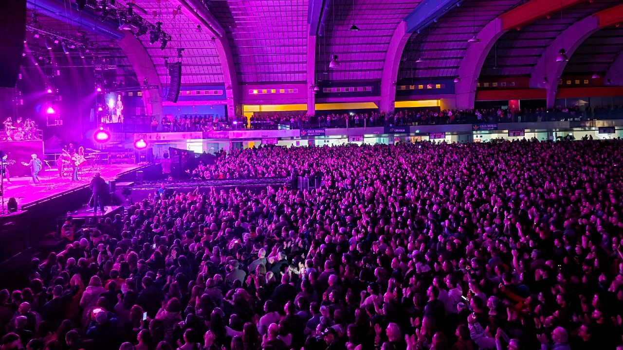 Vista de la l�nea de galvanizado de ArcelorMittal en Avil�s (Asturias). ARCHIVO