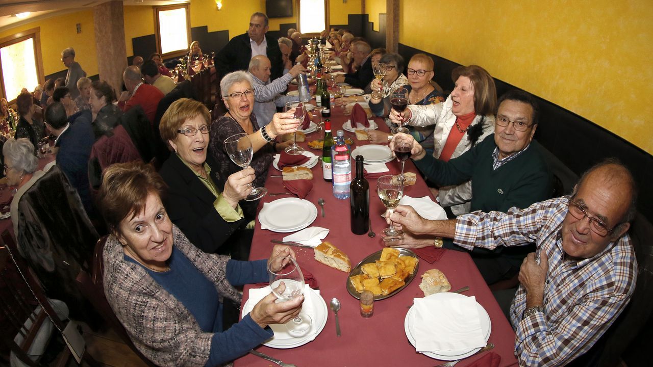 Comida de Reyes para los mayores de Rianxo