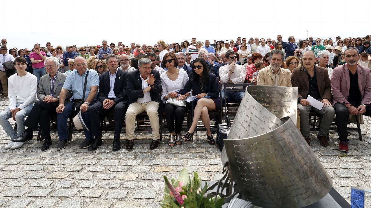 ACTO DEL HOMENAJE A PLACIDO BETANZOS EN EL QUE BAUTIZO´CON SU NOMBRE EL PASEO MARITIMO DE PALMEIRA