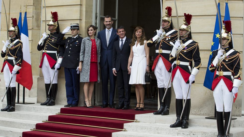 Otra imagen de Anne Hidalgo junto a los reyes.