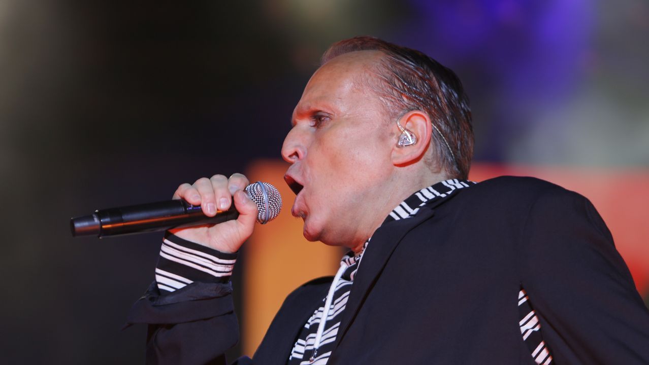 Miguel Bosé reventó la plaza de María Pita