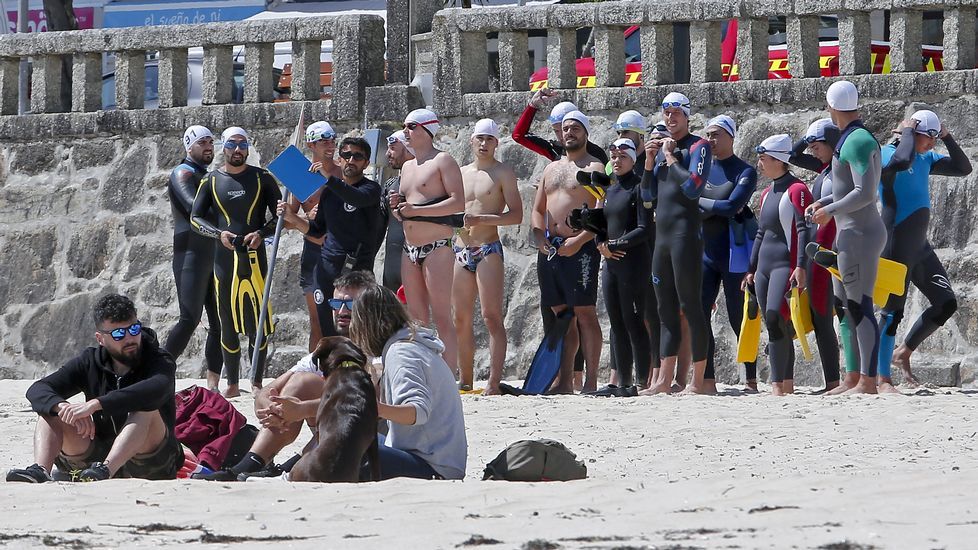 Pruebas de socorristas en la playa de Silgar