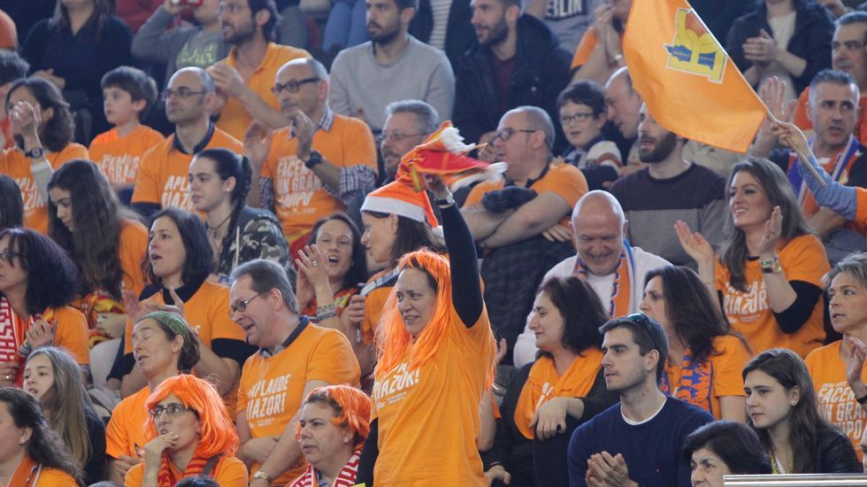 Afición del Basquet Coruña-Melilla, segundo partido de los play off por el ascenso a la Liga ACB
