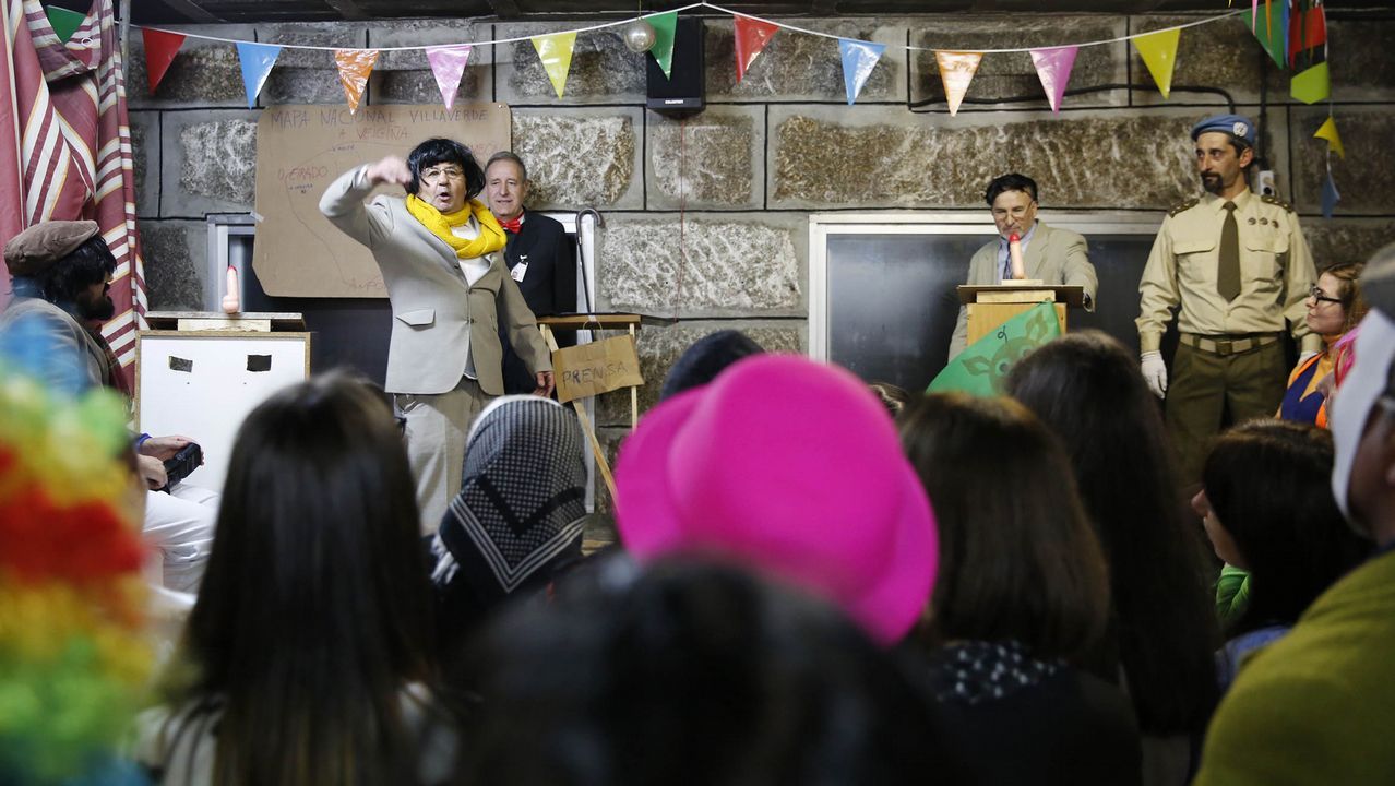 O luns representáronse os entremeses en Vilaverde e houbo festa no centro social