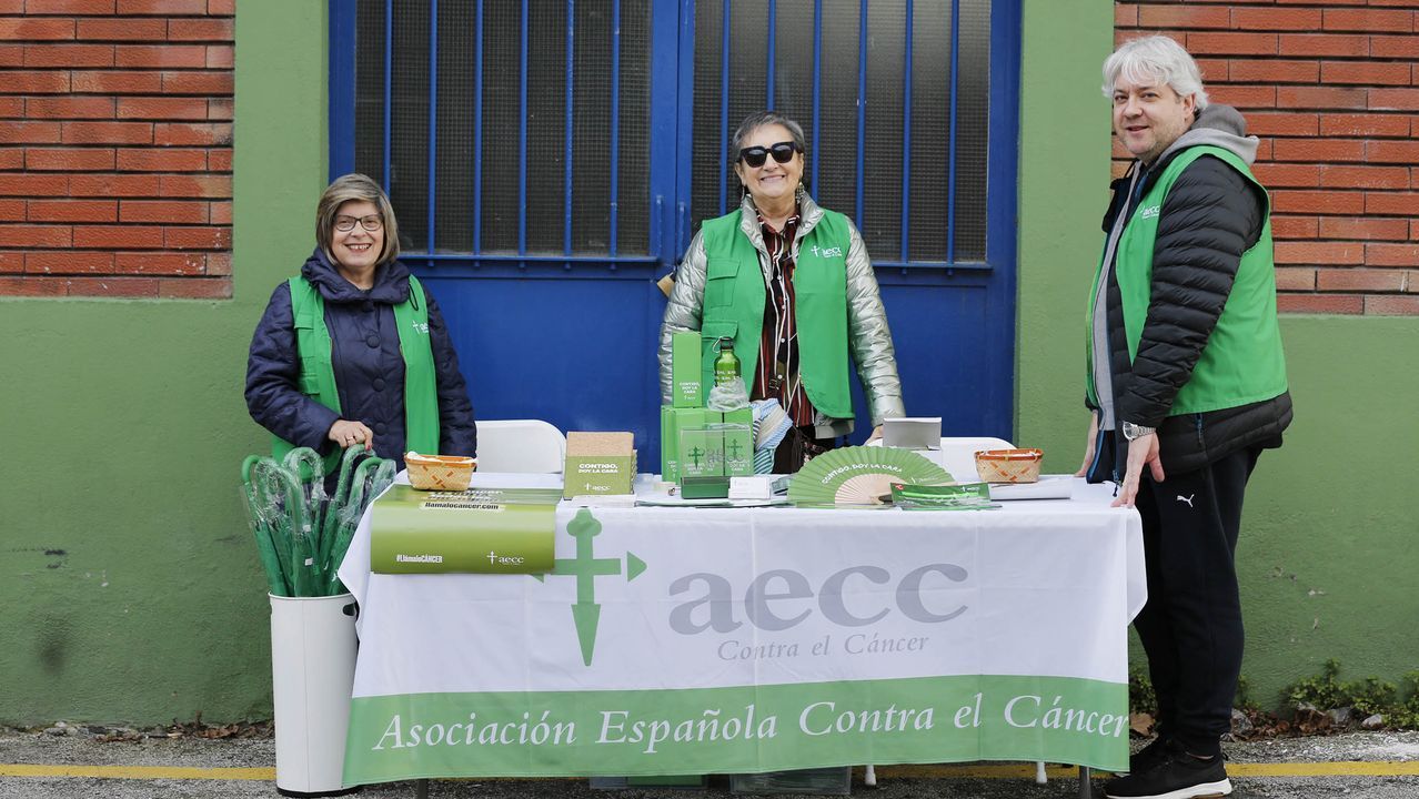 Ambiente de gala en el derbi del fútbol ourensano.La pugna entre la UD Ourense y el Ourense CF fue toda una fiesta del balompié provincial