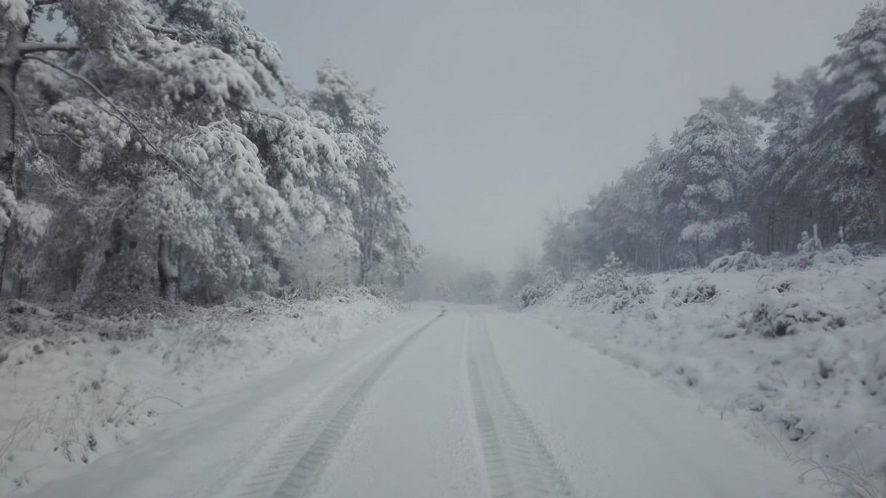 Nieve en abril en las cumbres del Deza, en O Carrio, la Serra do Faro y en zonas como O Seixo.