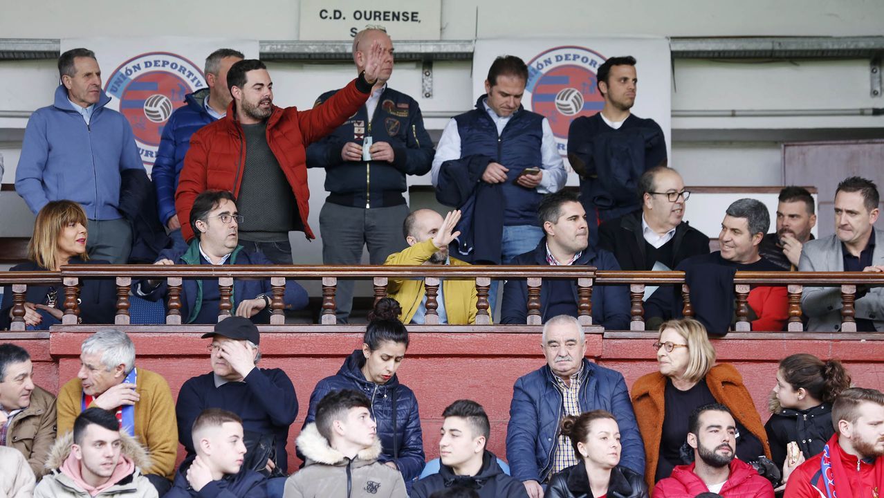 Ambiente de gala en el derbi del fútbol ourensano.La pugna entre la UD Ourense y el Ourense CF fue toda una fiesta del balompié provincial