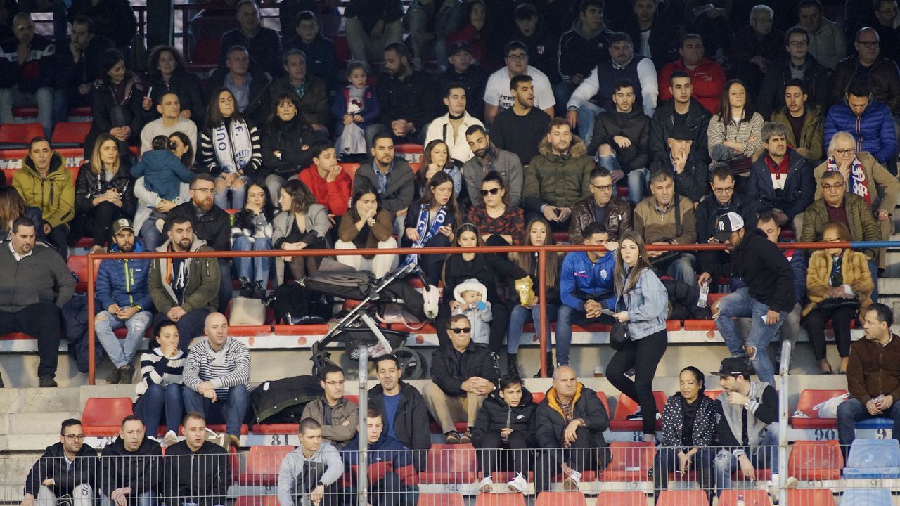 Ambiente de gala en el derbi del fútbol ourensano.La pugna entre la UD Ourense y el Ourense CF fue toda una fiesta del balompié provincial