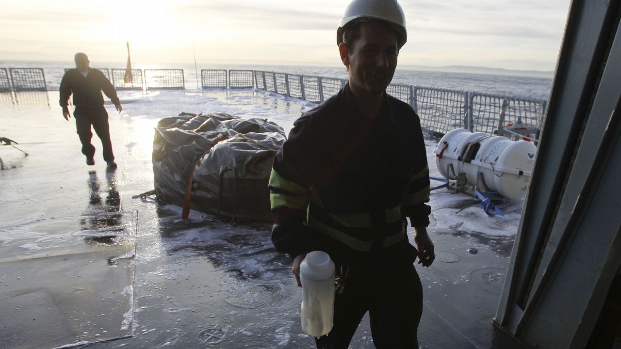Las pruebas del «Furor» comenzaron a primera hora de esta mañana; en el barco viajan 87 personas