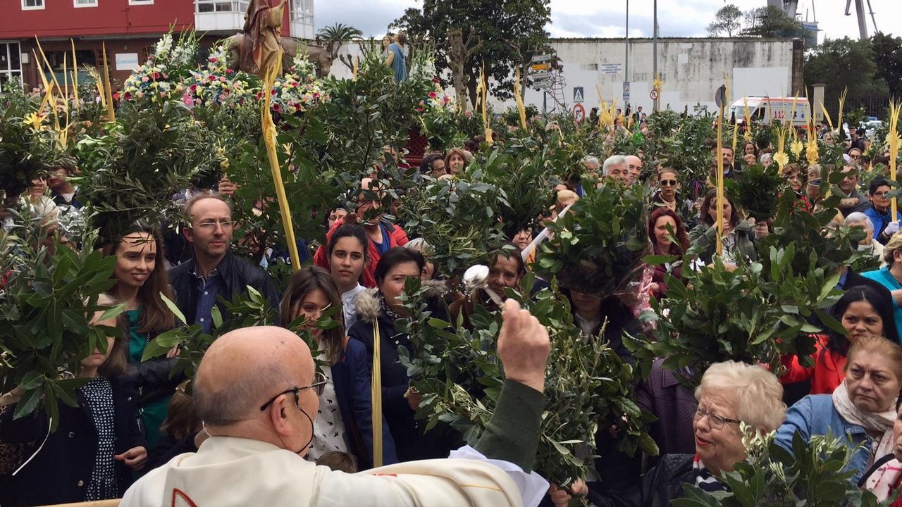 Lunes Santo | Procesión de Cristo Rey y la Virgen de la Amargura. Cofradía de Dolores