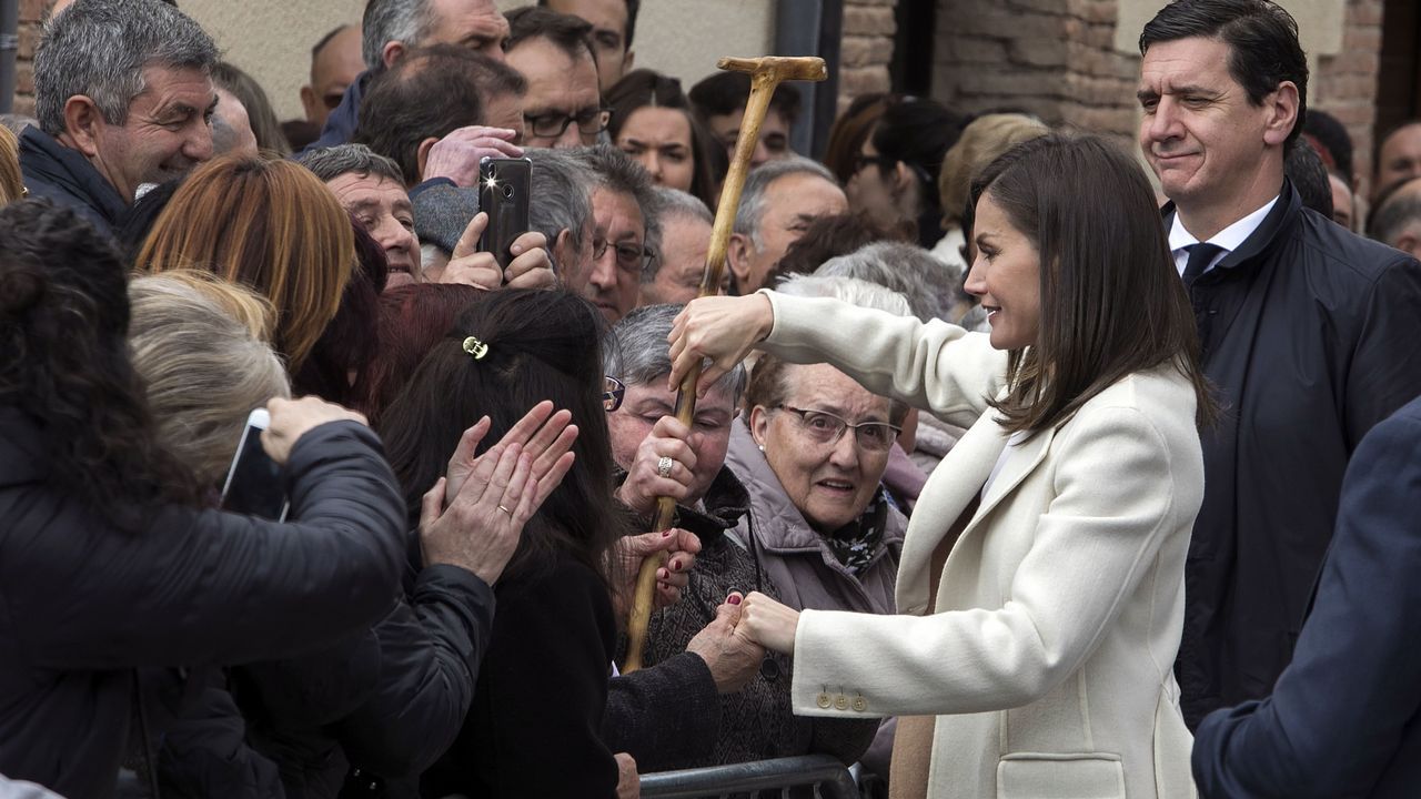 En su visita a Lerma, Letizia Ortiz recuperó un abrigo del 2005