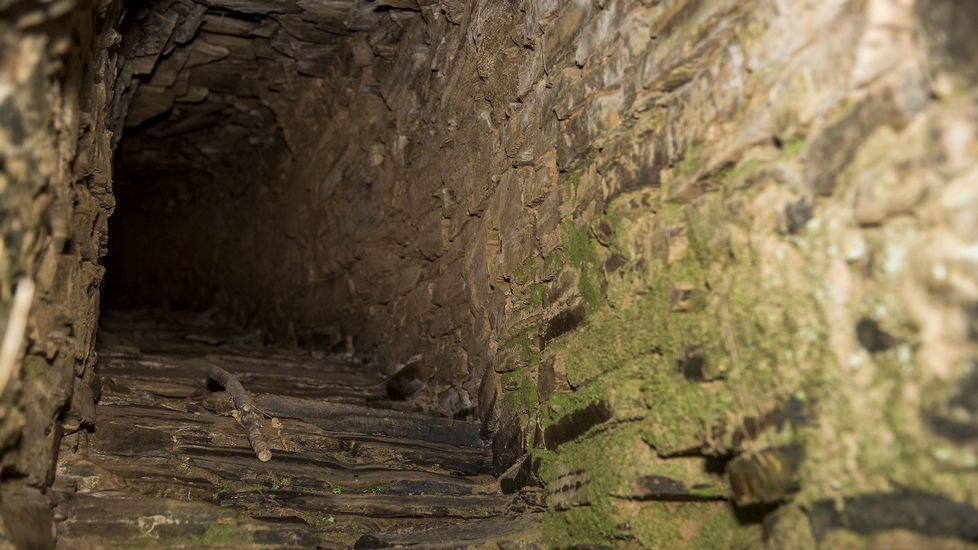 Interior de la Fonte Vella, construida en forma de mina