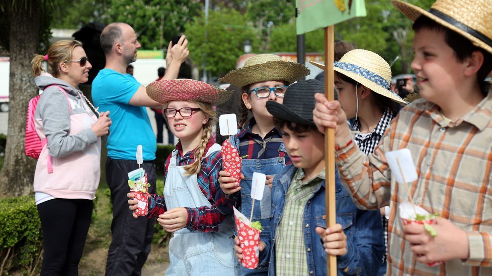 Proyecto Voz Natura del Colegio Jaime Balmes celebrando el día da terra