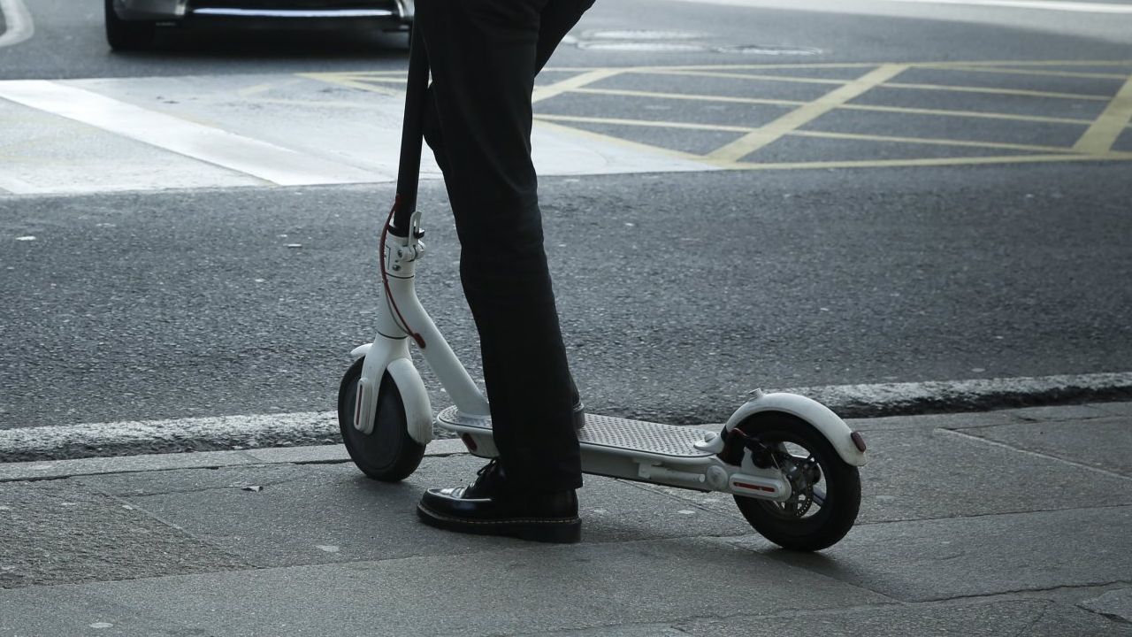 CriaderoCanino.Imagen de archivo de un patinete el�ctrico