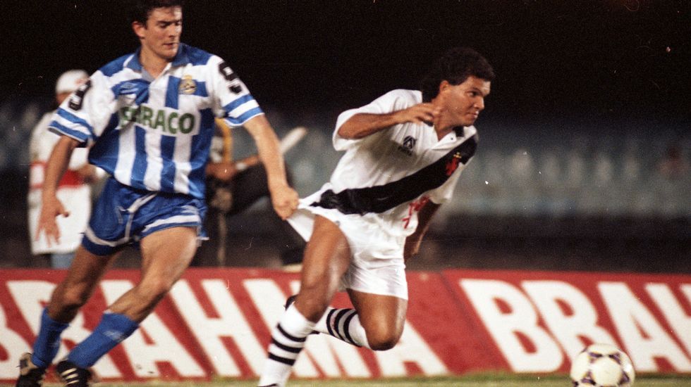 Arsenio da órdenes a Sabin Bilbao.