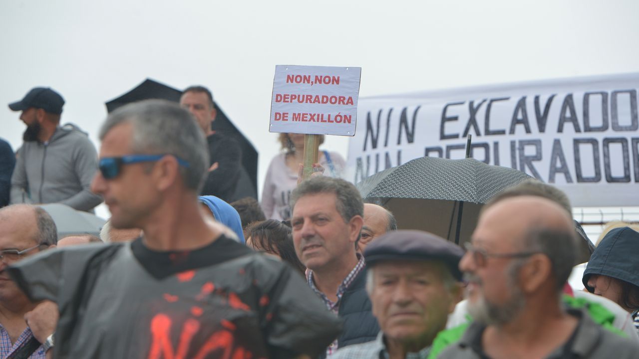 RESUMEN DEL AÑO 2019.Protesta en Castiñeiras por la instalación de una depuradora