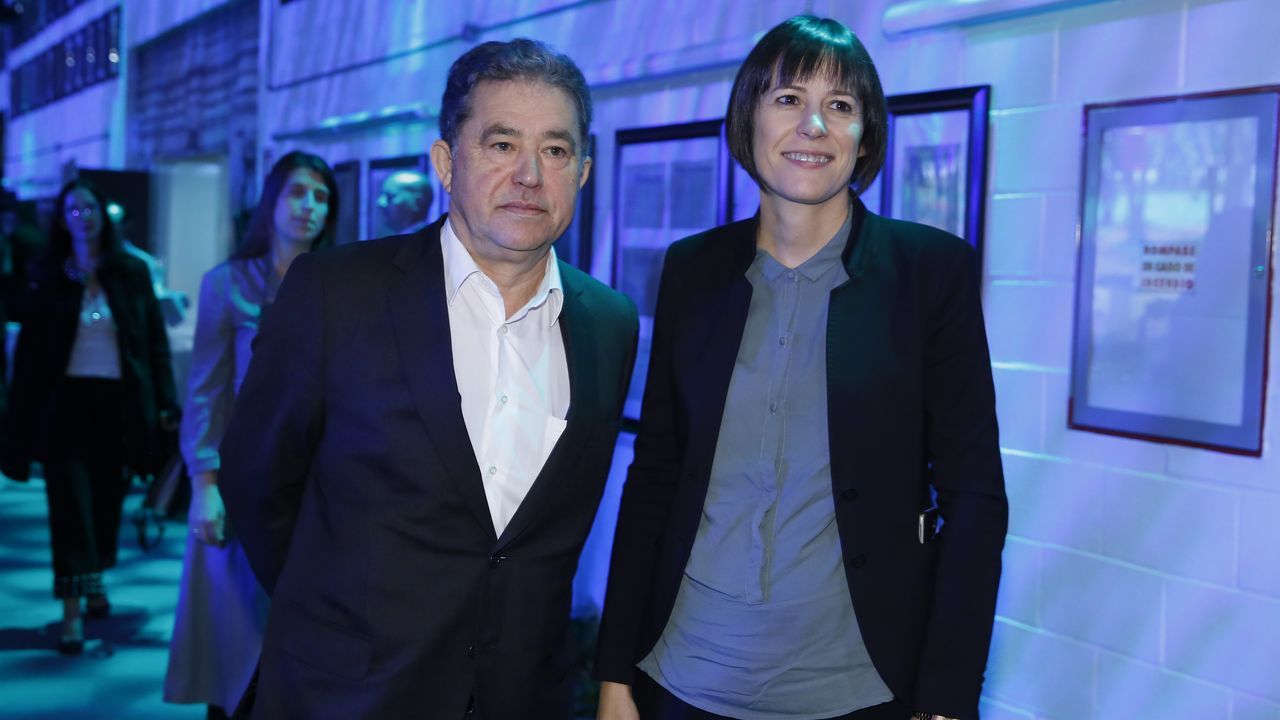 El alcalde de Pontevedra, Miguel Anxo Fernández Lores, y la portavoz nacioanl del BNG, Ana Pontón
