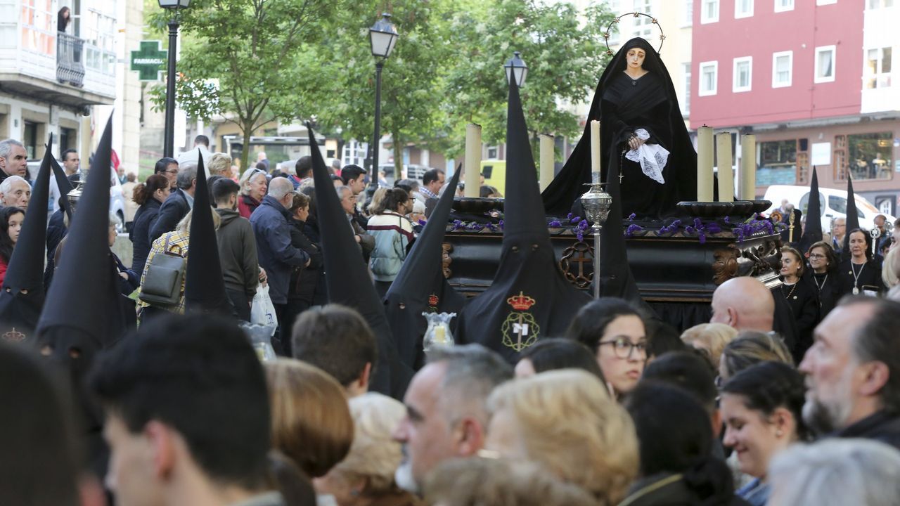 Lunes Santo | Procesión de Cristo Rey y la Virgen de la Amargura. Cofradía de Dolores