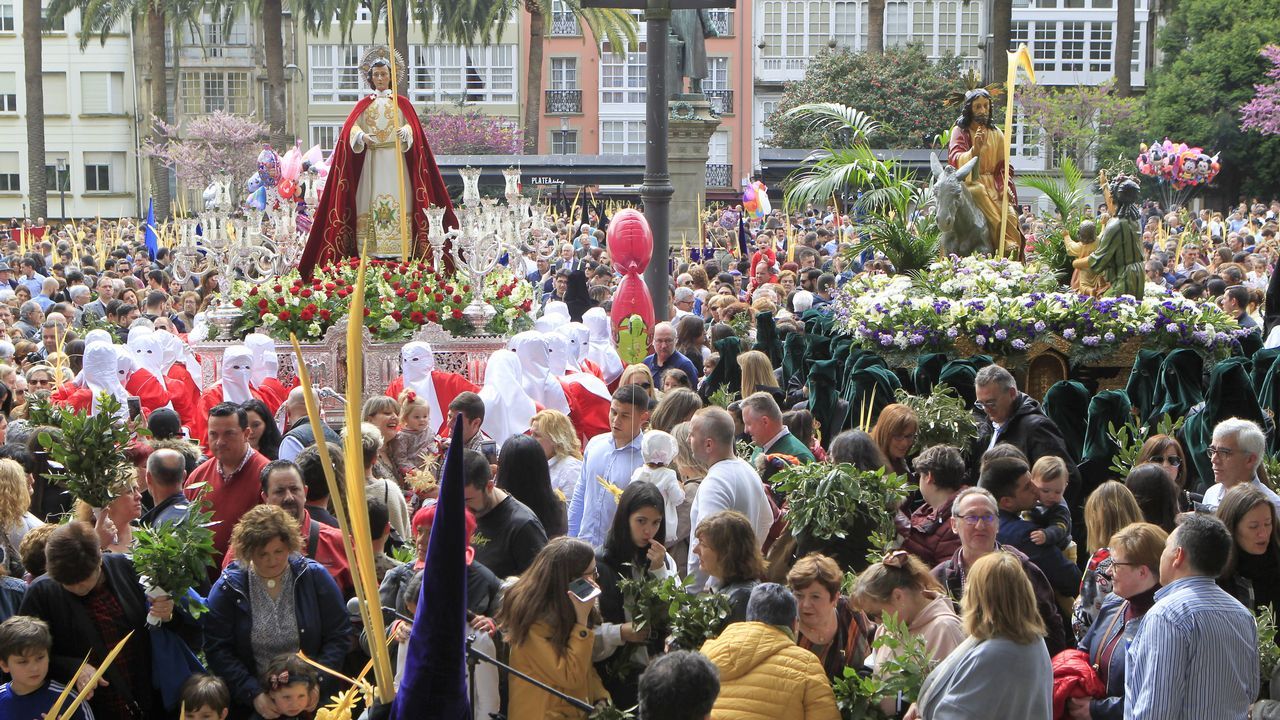 Lunes Santo | Procesión de Cristo Rey y la Virgen de la Amargura. Cofradía de Dolores
