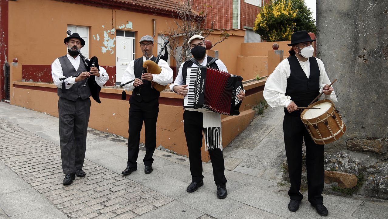 conmemoracion da chegada dos primeiros peregrinos polo camiño a orixe. os alcaldes recorrerán o ultimo tramo, desde o porto ata a igrexa en Corrubedo