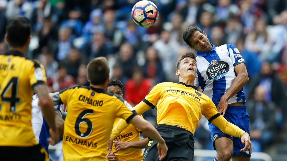 Joselu cabecea el 1-0