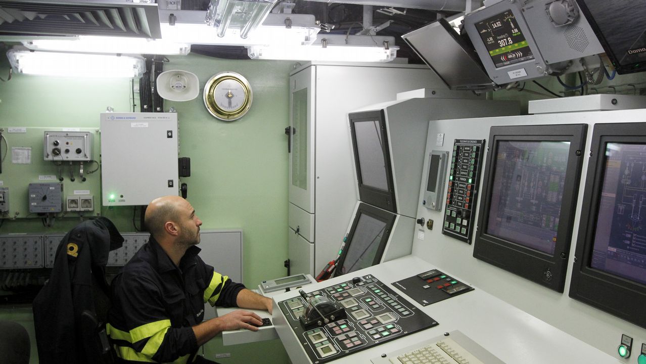 Las pruebas del «Furor» comenzaron a primera hora de esta mañana; en el barco viajan 87 personas