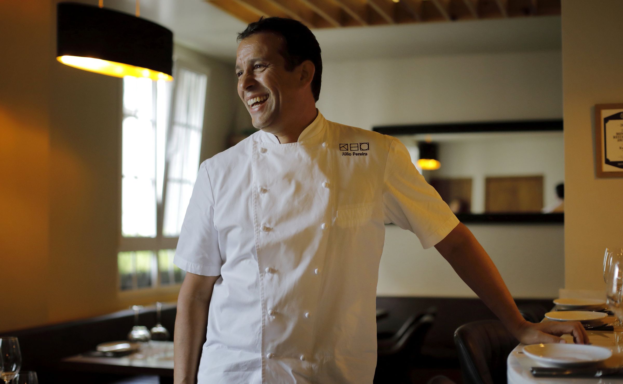 J�lio Pereira, sonr�endo y distendido, minutos antes de que el evento del mes de octubre en Kampo eche a andar