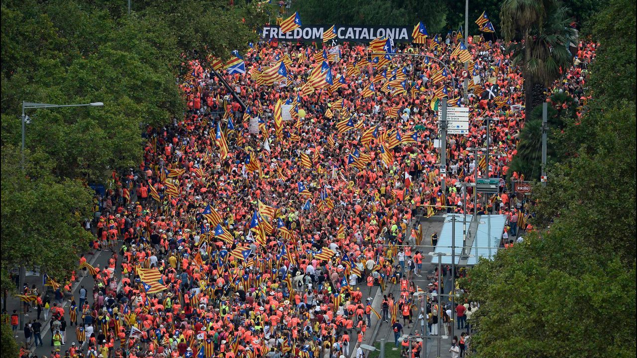.Celebración de la Diada en las calles de Barcelona