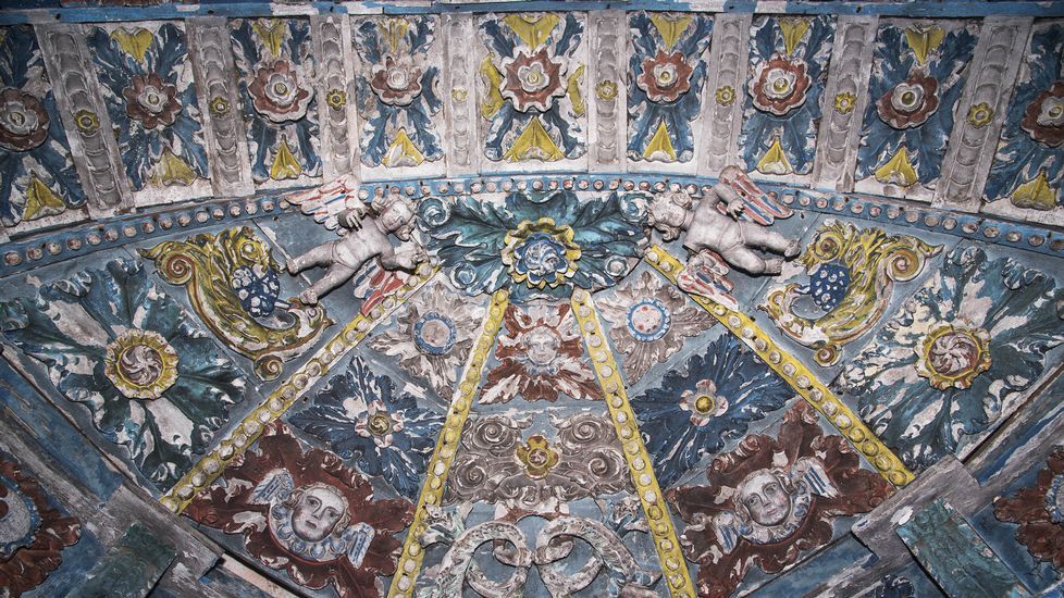 Detalle del retablo mayor de la iglesia