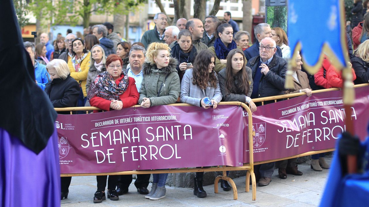 Lunes Santo | Procesión de Cristo Rey y la Virgen de la Amargura. Cofradía de Dolores