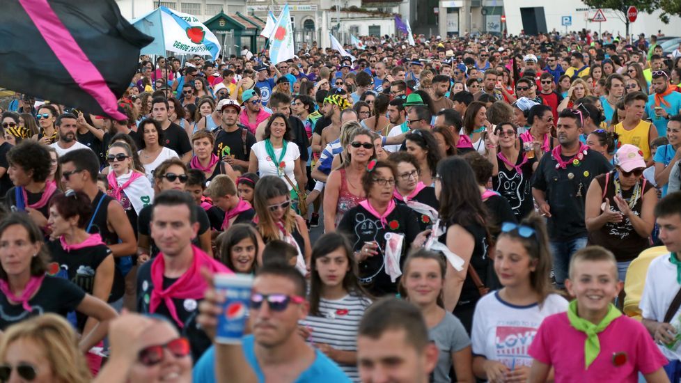 Desfile de peñas da Festa da Dorna 2016