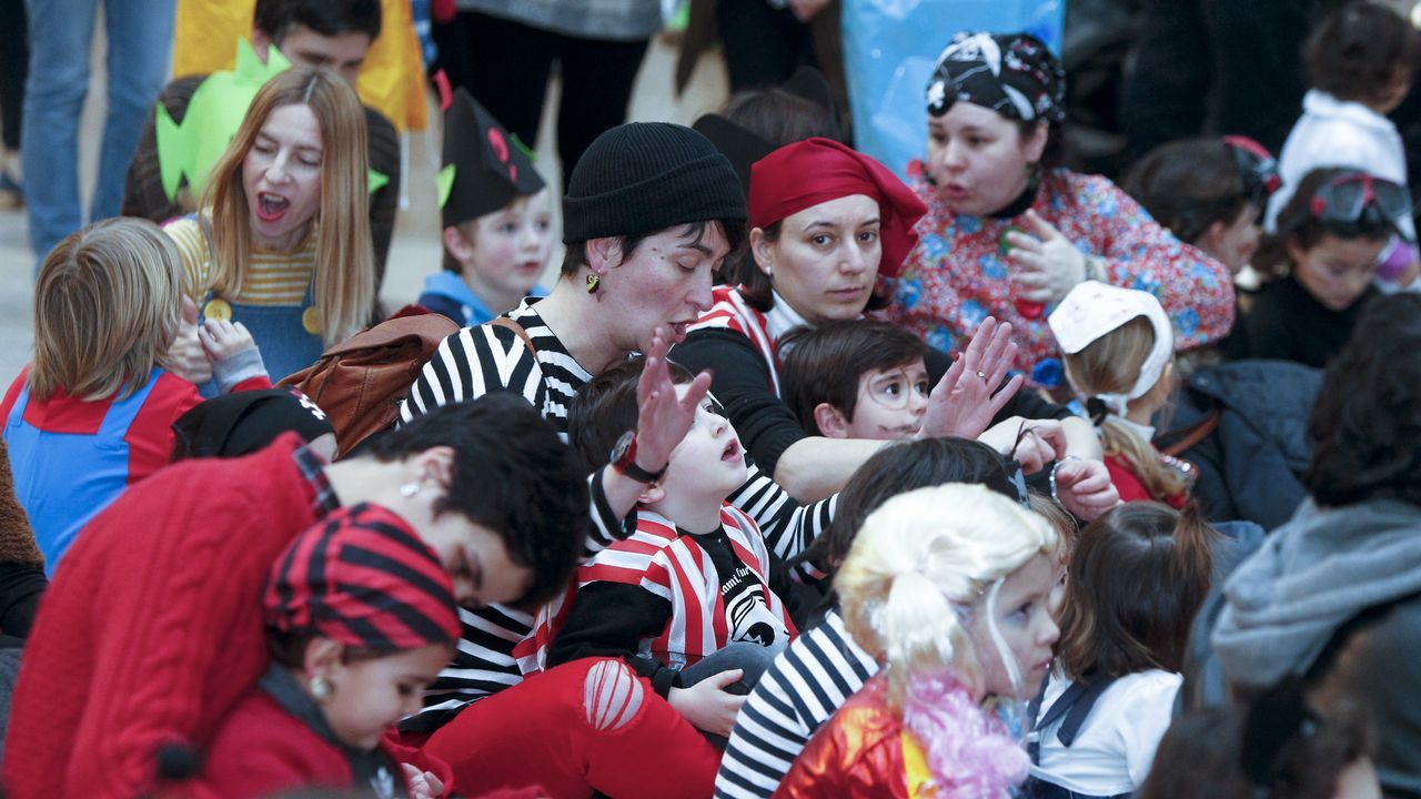 Fiesta de disfraces en la Cidade da Cultura