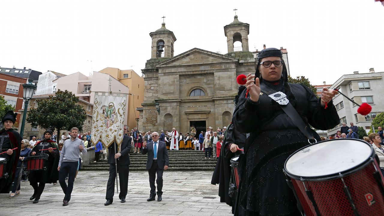 FIESTAS PATRONALES DE RIBEIRA, PROCESIÓN Y MISA DE SANTA UXÍA.