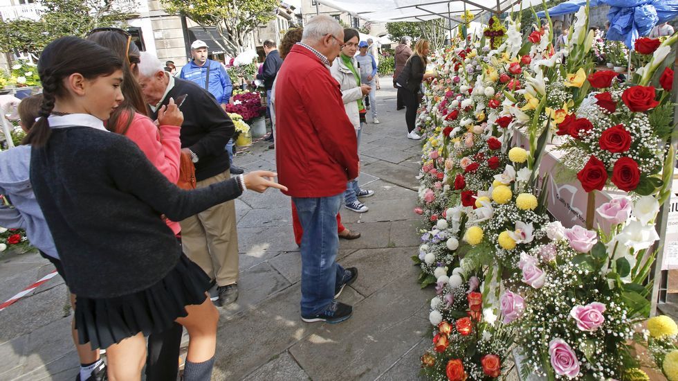 Mercado de flores para Todos los Santos