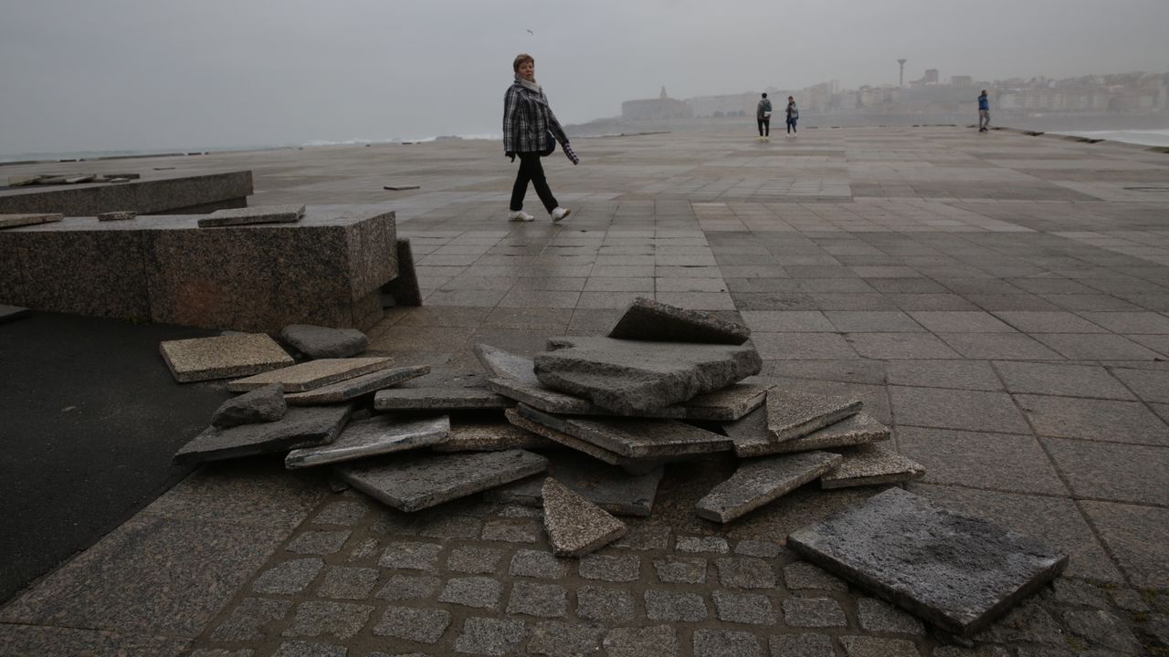 EFECTOS DE TEMPORAL EN A CORUÑA